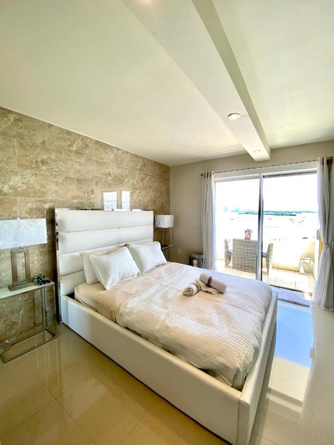 Premium Modern Waterfront Apartment With Miami Skyline View On The Bay 5 Mins Drive To Miami Beach With Free Parking Exterior foto