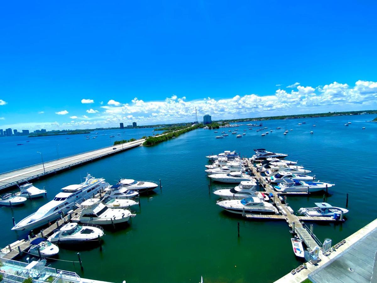 Premium Modern Waterfront Apartment With Miami Skyline View On The Bay 5 Mins Drive To Miami Beach With Free Parking Exterior foto