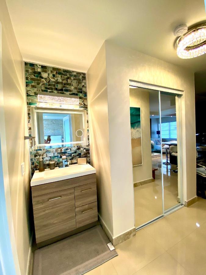 Premium Modern Waterfront Apartment With Miami Skyline View On The Bay 5 Mins Drive To Miami Beach With Free Parking Exterior foto
